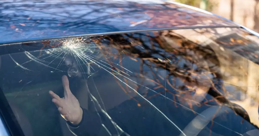 Is it Safe to Drive with a Cracked Windshield?